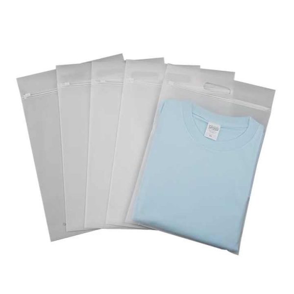 Custom High-End Clothing Packaging Bag with Frosted Zipper and Logo Printing Valve Sealing Handle for PE Plastic Socks